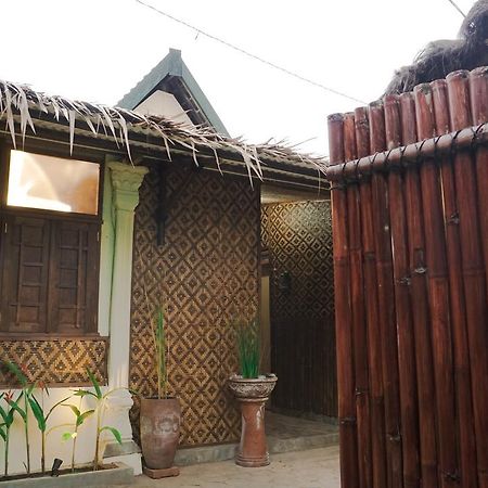 Bilik Bamboo Hostel Yogyakarta Dış mekan fotoğraf