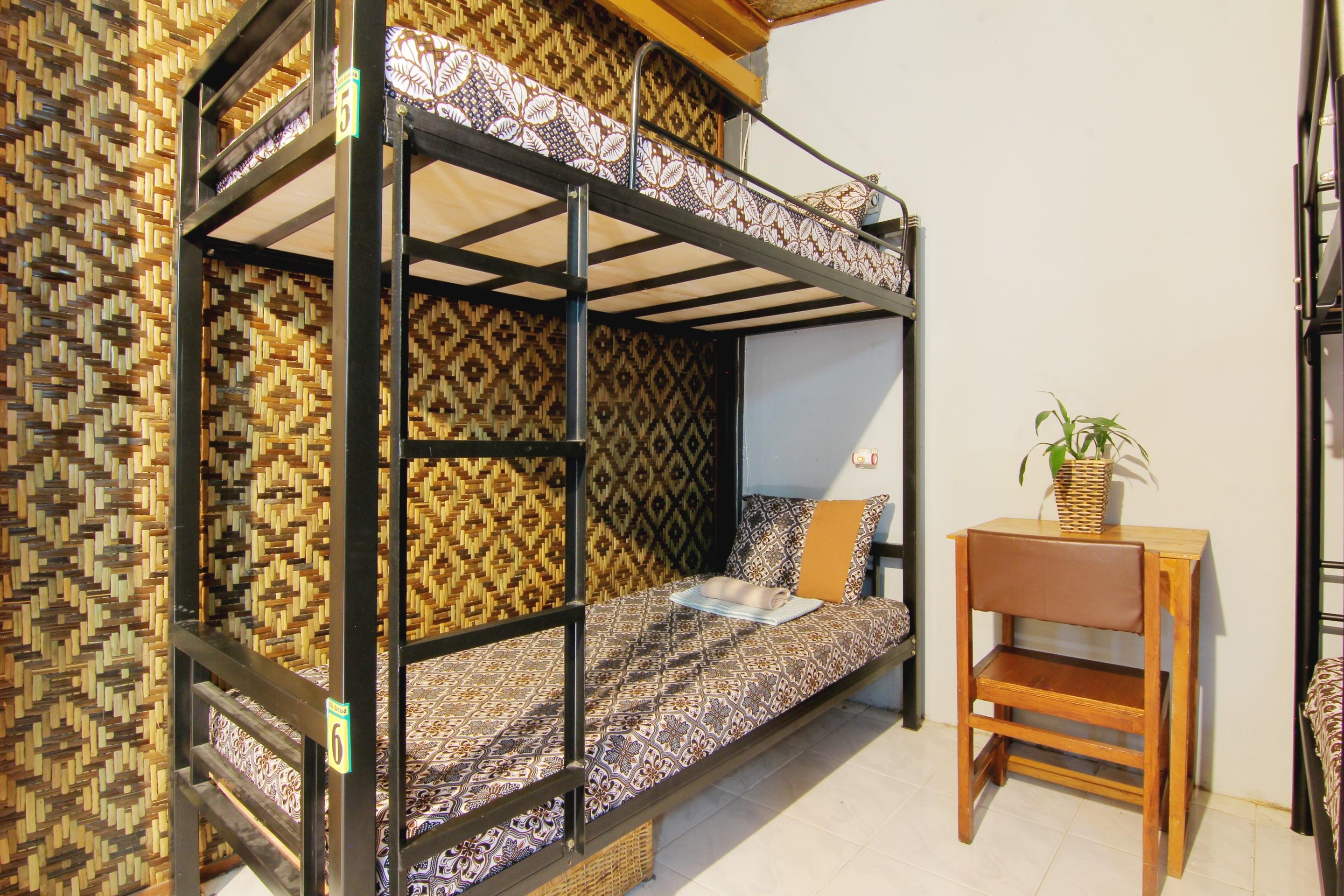 Bilik Bamboo Hostel Yogyakarta Dış mekan fotoğraf