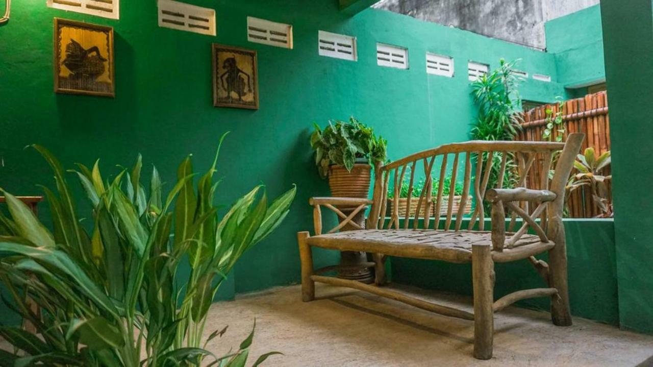 Bilik Bamboo Hostel Yogyakarta Dış mekan fotoğraf